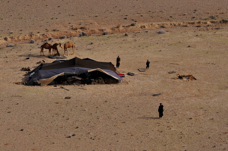 Kdysi tu byly oázy a pěstovalo se tu ovoce. Dnes tu kočují nomádi. Ilustrační snímek. Kdysi tu byly oázy a pěstovalo se tu ovoce. Dnes tu kočují nomádi. Ilustrační snímek.