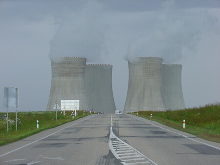 Jen vláda prý může rozhodnout, zda na konci této cesty budou v provozu další dva reaktory Temelína.
