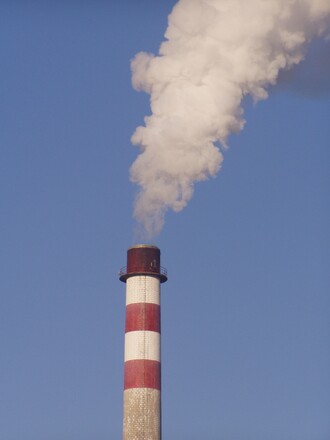 „Je možné říci, že systém emisního obchodování přispívá ke snížení emisí CO2. Jinou otázkou je, zda tento systém plní svůj cíl dostatečně efektivně,“ říká Jiří Jeřábek.