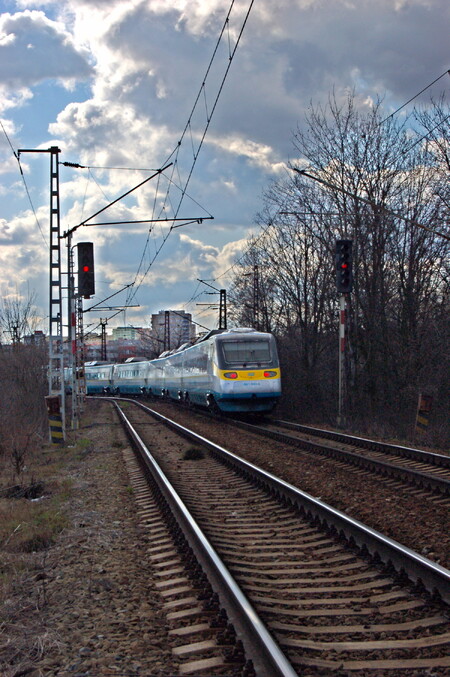 Zastavení modernizace železniční sítě má podle ministerstva v důsledku pomoci šetrnější dopravě. Foto:  Victor Ranedo Ekolist.cz