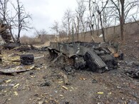 Zničený ruský tank u Mariupolu