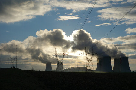 Státní energetická koncepce počítá s výstavbou jednoho až dvou jaderných bloků v každé lokalitě, tedy v Dukovanech (na snímku) a Temelíně.