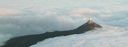 Inverze nad Libercem. Pohled ze soukromého letadla Foto: Nonnel / Wikimedia Commons