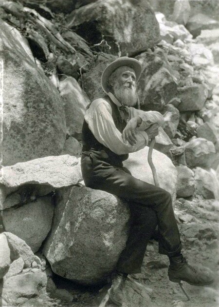 John Muir tak patří k nejvýznamnějším osobnostem, které stály u základu moderní ochrany přírody v USA