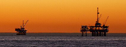 Ropná plošina v Tichém oceáně Foto: Bug in Box Flickr