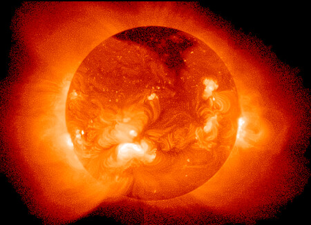 Teploty budou podle vědců stoupat rychleji, než mnozí tuší. Na ilustračním fotu je detail slunce.