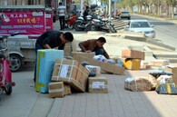 Třídění balíků v Číně