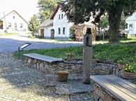 replika historické pumpy Stanovice