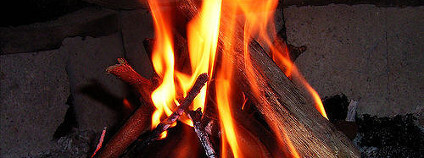 Oheň Foto: Nikita Kashner Flickr