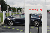 Tesla Model S nabíjecí stanice