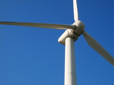 Dlouhodobým cílem německé vlády je zvyšovat kapacitu výroby elektřiny z větru o 2500 MW ročně.