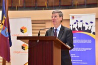 Americký ekonoom Jeffrey Sachs