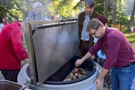 Martin Ander griluje