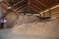 Sklad dřevní štěpky u hostětínské výtopny