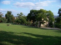 Bezručovy sady, nyní Bratří Čapků na pražských Vinohradech