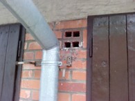 Letité dřívější hnízdiště kosa na frekventovaném místě (do r. 2018).