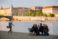 Pražské židle a stolky