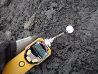 měření znečištění půdy