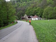 úklid odpadu v Křtinkém údolí