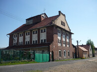 sýpka na nádraží Kolešovice