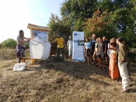 Pomník věnovaný vyhynulému hořci jarnímu