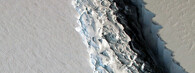 Prasklina v šelfovém ledovci Larsen C
