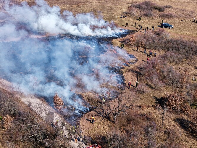 Vypalování stepní lokality u Hnanic.