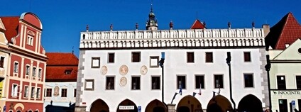 Historická budova radnice na náměstí Svornosti v Českém Krumlově Foto: VitVit Wikimeda Commons