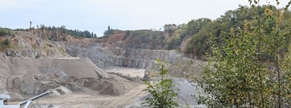 Lom Zárubka u Vrbatova Kostelce Foto: Petr1888 Wikimedia Commons