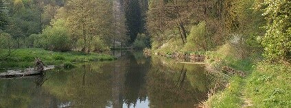 Řeka Klabava v Chrástu Foto: Wikimedia Commons