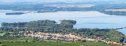 Nové mlýny a Dolní Věstonice Foto: Huhulenik Wikimeda Commons