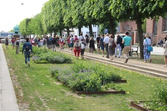 Náměstí Sankt Annæ Plads v Kodani se při rekonstrukci stalo místem odpočinku a setkávání.