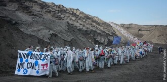 Hnutí Limity jsme my považuje kladné stanovisko za selhání ministra Richarda Brabce (ANO). "Jde na ruku těžařům, místo aby chránil naše klima a podmínky pro život. Vláda se tváří, že chce klimatickou krizi řešit, slibuje uhelnou komisi a maže veřejnosti med kolem huby - praxe je ale přesně opačná," sdělil ČTK Jan Polášek z hnutí.