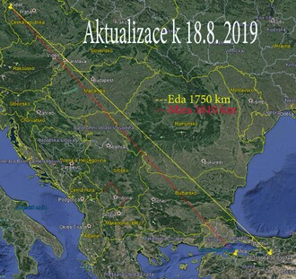 Tahová cesta čápů Edy a Míry. Krom cesty je zajímavé i to, že ptáci běžně překonávají jednotlivé vzdálenosti i v pro nás obrovských výškách jako například 1.600 m nad zemí.