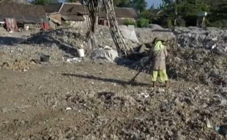 V indonéském městečku Tropodo na východě Jávy se vyrábí ve 30 vývařovnách tofu, které je hojně konzumovanou místní potravinou a dobrým zdrojem bílkovin. / Ilustrační foto