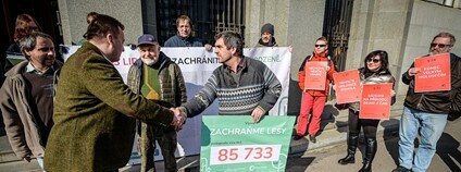 Happening výzvy Zachraňme lesy před Ministerstvem zemědělství Foto: Petr Zewlakk Vrabec Hnutí DUHA