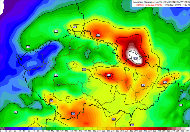 Nejpesimističtější varianta z modelů – nejvyšší úhrny srážek z modelů ECMWF, ICON, GFS, GEM do půlnoci pondělí.