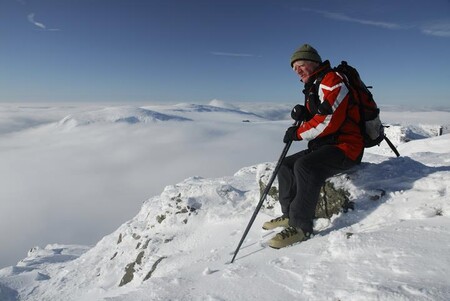 Ve věku 86 let v pátek 8.6.2018 zemřel zakladatel výzkumu a sledování lavin v Krkonoších a horský záchranář Valerian Spusta (na  obrázku). Již za svého života se stal legendou krkonošské horské služby.