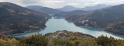 Jezero Castillon ve Francii Foto: Stephane Marechal Flickr