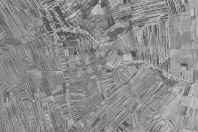 Pohled na zemědělskou krajinu před kolektivizací, Blatnice pod Svatým Antonínkem, 1953.