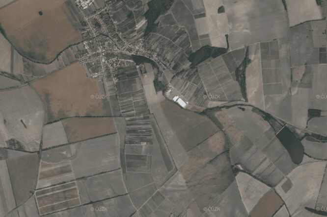 Pohled na zemědělskou krajinu po kolektivizaci, Blatnice pod Svatým Antonínkem, 2018.