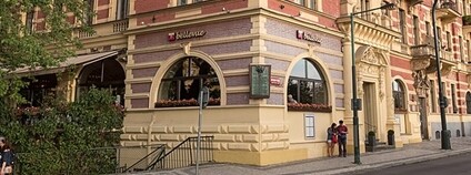 Praha 1, Smetanovo nábřeží 18 Foto: Tilman2007 Wikimedia Commons