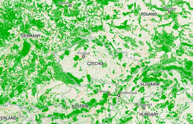 Mapa v ČR zahrnuje všechna velkoplošná i maloplošná ZCHÚ (NP, CHKO, NPP, NPR, PP, PR) + území Natura 2000 (EVL+PO) + smluvně chráněná území + Biosférické rezervace + Ramsarské mokřady. Plochy těchto území nejsou prostým součtem jednotlivých území, ale tam, kde se překrývají, se počítají jako jedna plocha.