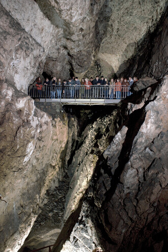 Stupňovitá propast.