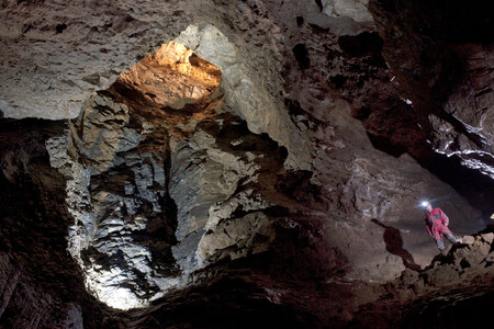 Spodní patra, Nagelova propast.