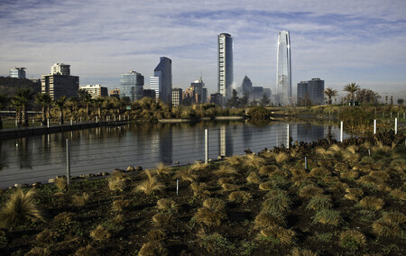 Santiago de Chile. Suché město se sedmi miliony obyvatel.