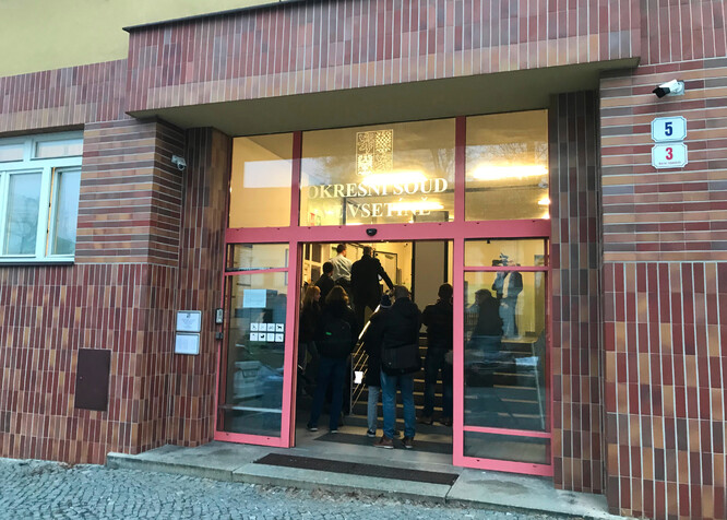 Okresní soud ve Vsetíně při projednávání kauzy otravy řeky Bečvy.