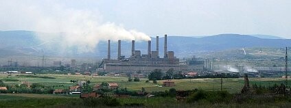 Tepelná elektrárna Kosovo A nedaleko Prištiny. Foto: Wikimedia Commons