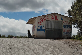Místní vesničané jsou zcela závislí na svých pozemcích a vodě přitékající z nejvyšších partií hor známých jako Páramo