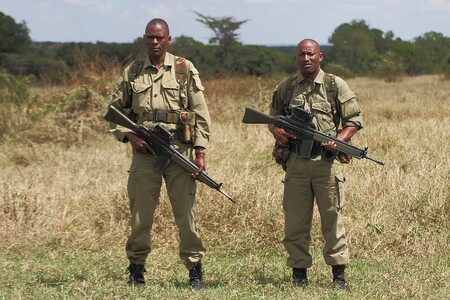 Členové protipytláckého týmu v rezervaci Ol Pejeta